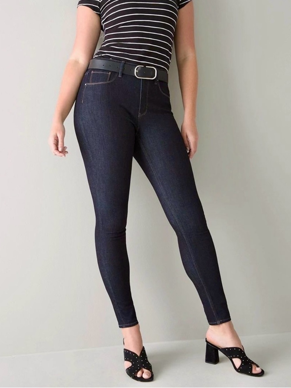 White House Black Market Women's Dark Indigo Skinny Jeans, Sz 6. NWOT